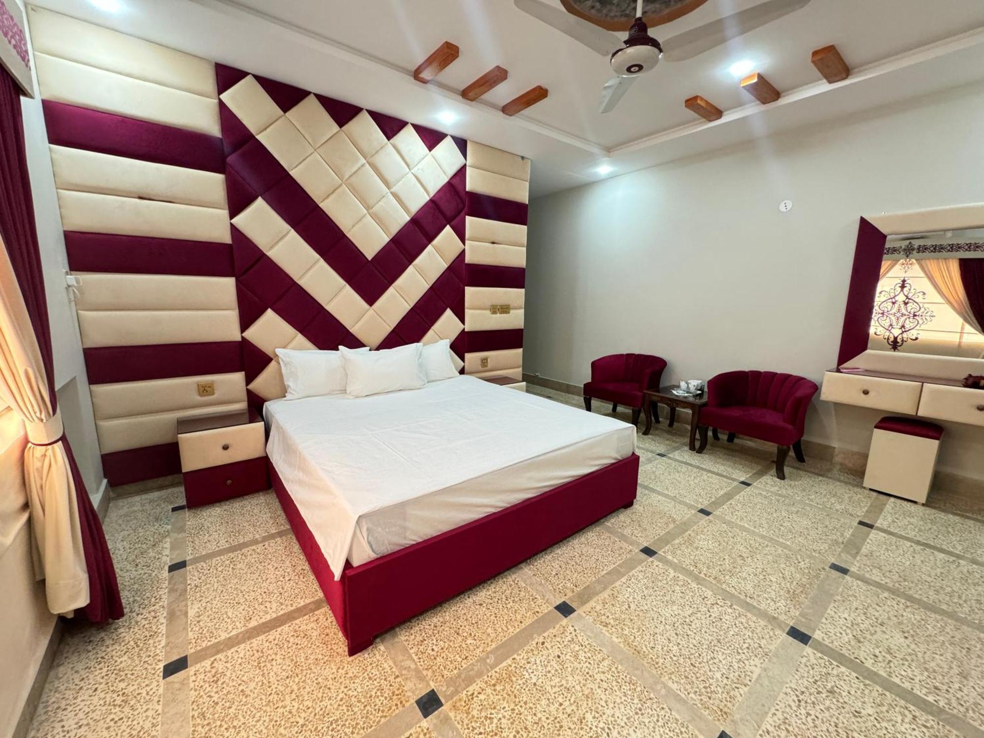 Royal Executive Inn Guest House อิสลามาบัด ภายนอก รูปภาพ