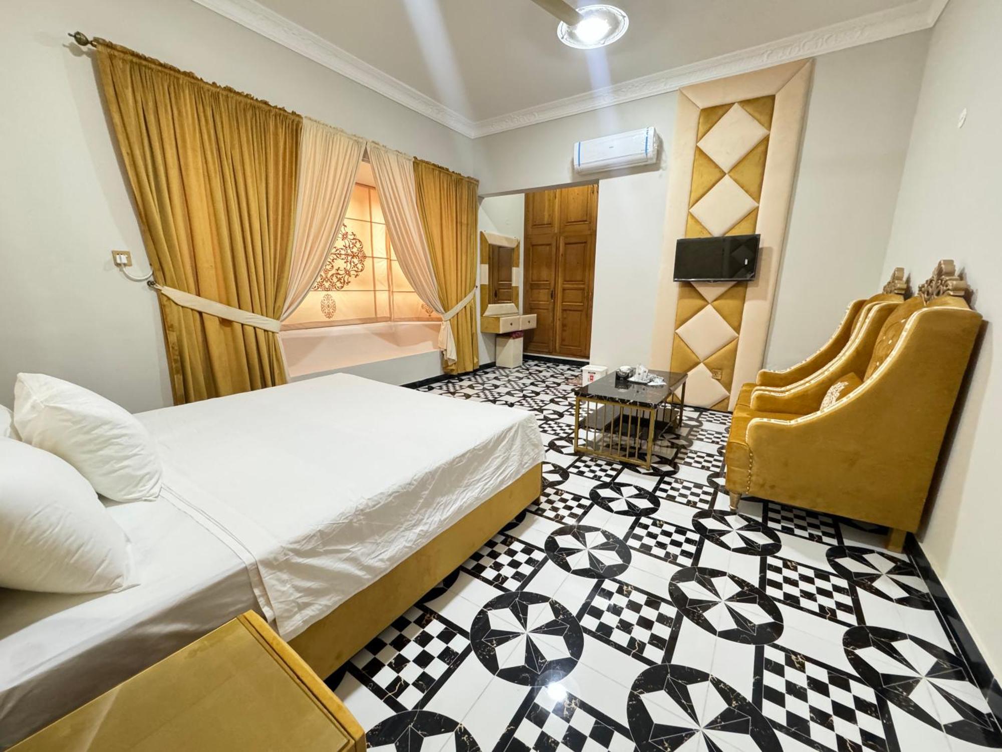 Royal Executive Inn Guest House อิสลามาบัด ภายนอก รูปภาพ
